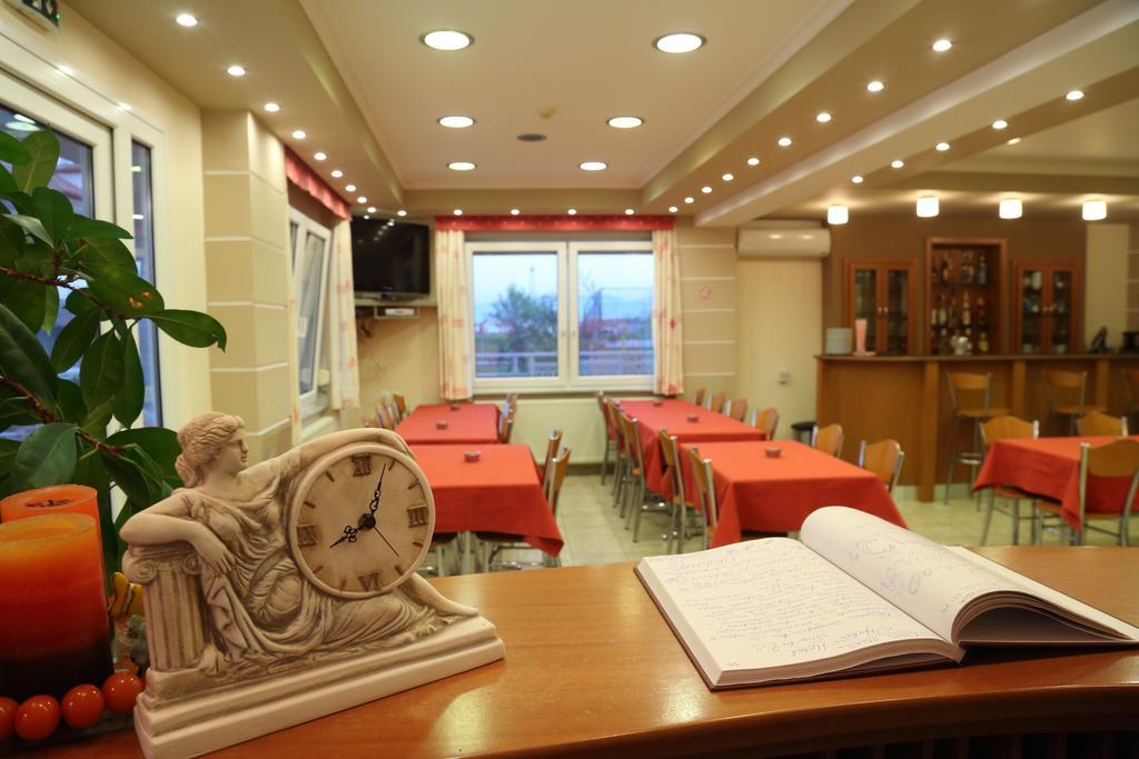 Paralía Hotel Souita מראה חיצוני תמונה